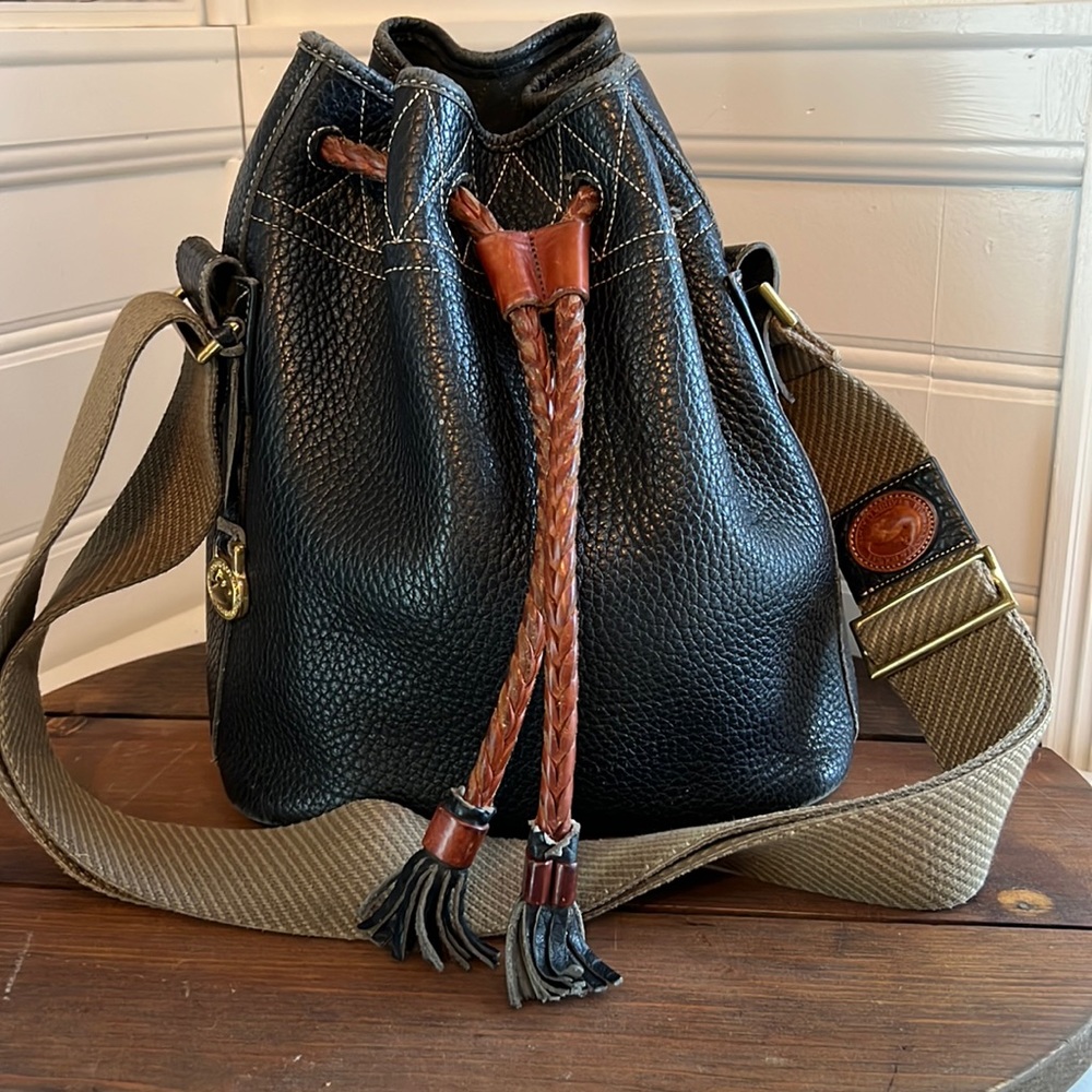 Vintage Dooney & Bourke Navy Bucket Bag